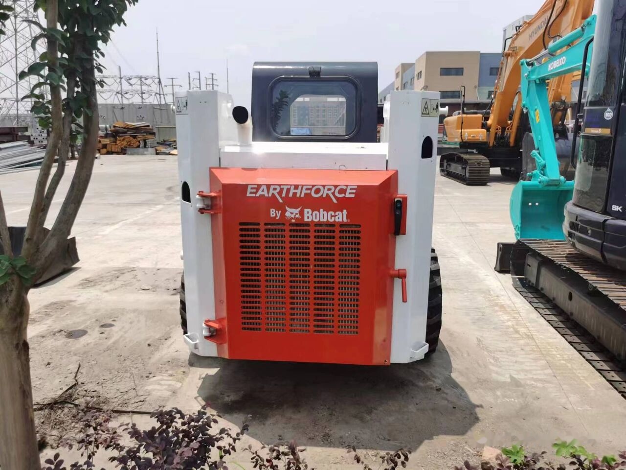 Bobcat S130 - Kompaktlader: das Bild 3 Bobcat S130 - Kompaktlader: das Bild 3