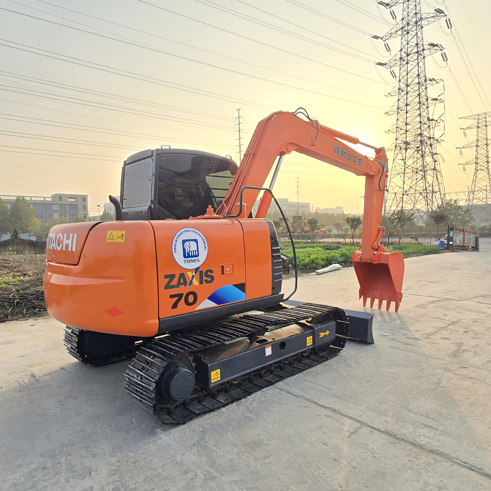 HITACHI ZX70 - Minibagger: das Bild 2 HITACHI ZX70 - Minibagger: das Bild 2