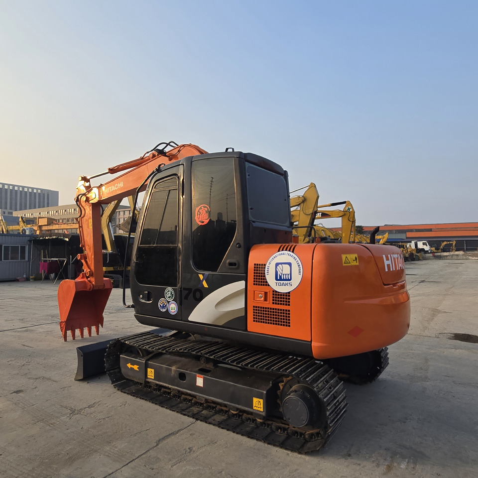 HITACHI ZX70 - Minibagger: das Bild 5 HITACHI ZX70 - Minibagger: das Bild 5