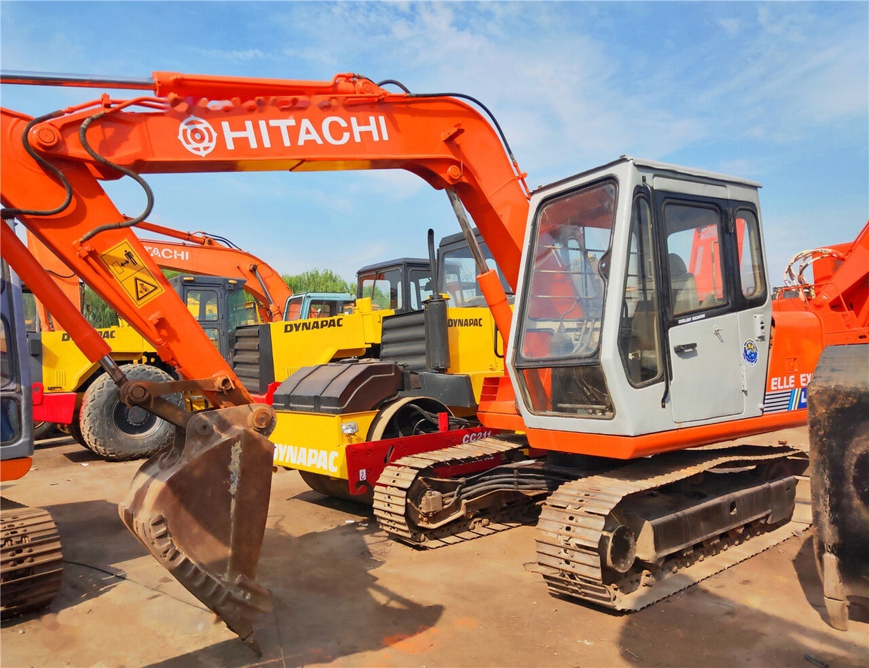 Hitachi EX60 - Minibagger: das Bild 3 Hitachi EX60 - Minibagger: das Bild 3