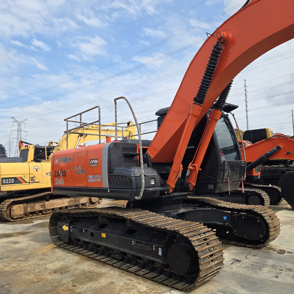 Hitachi ZX240 - Bagger: das Bild 5 Hitachi ZX240 - Bagger: das Bild 5