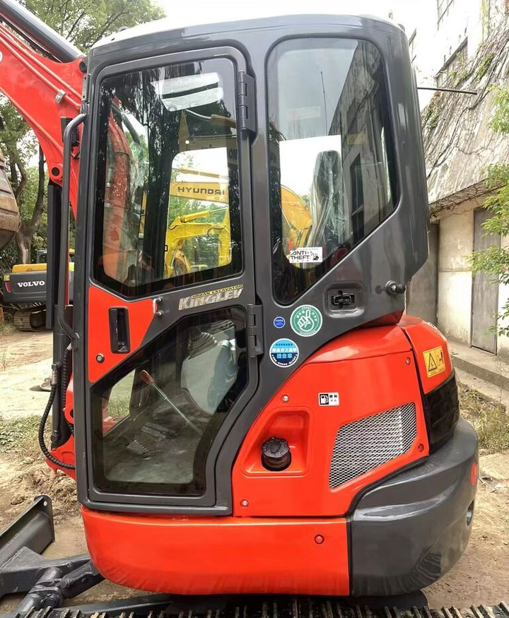 Kubota U35 - Kettenbagger: das Bild 3 Kubota U35 - Kettenbagger: das Bild 3