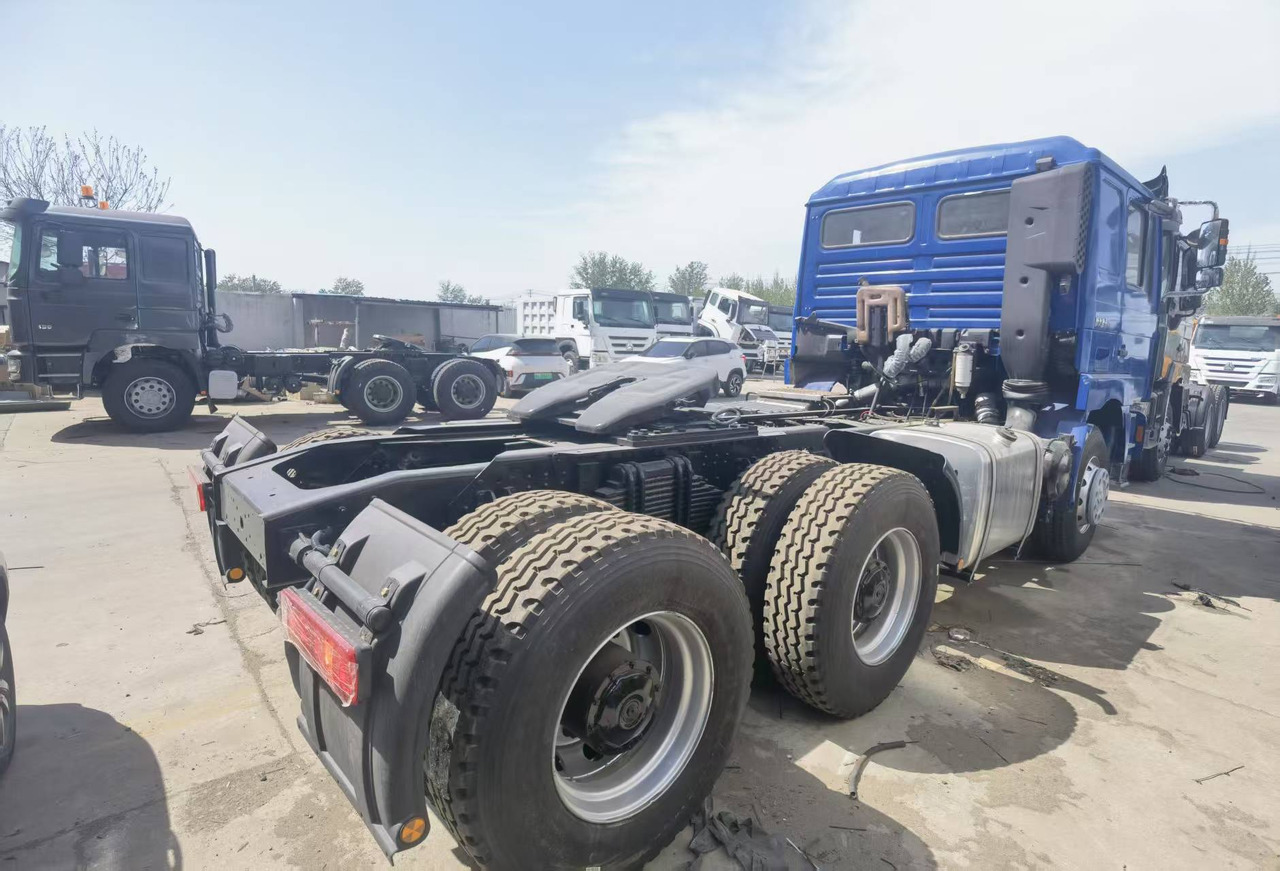 Sattelzugmaschine Shacman F3000 6*4 tractor: das Bild 8