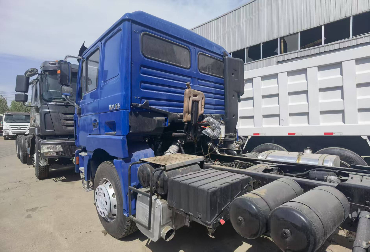 Sattelzugmaschine Shacman F3000 6*4 tractor: das Bild 9