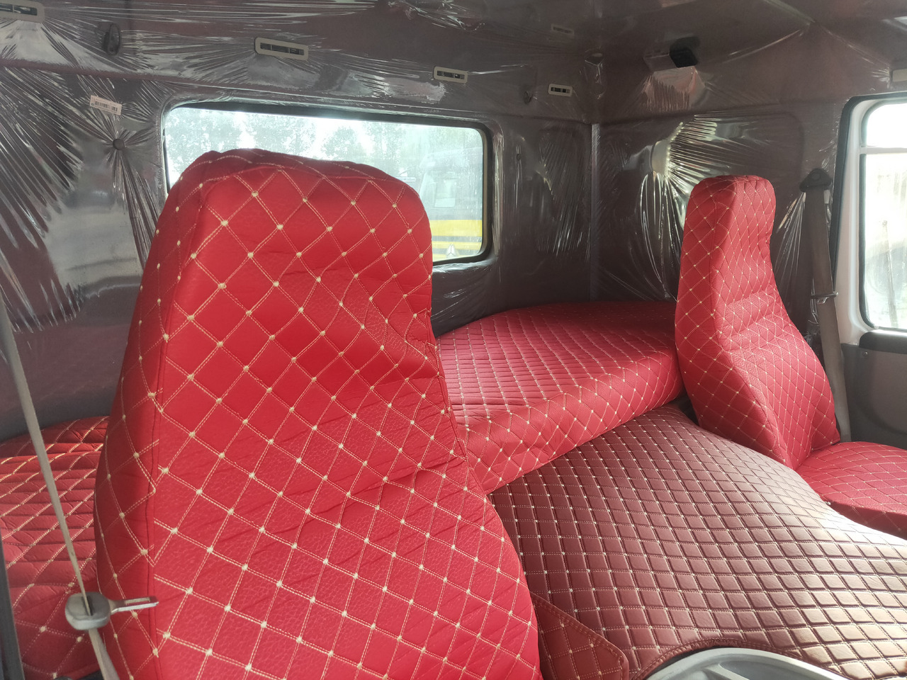 Sinotruk HOWO 371 6*4 Tractor - Sattelzugmaschine: das Bild 2 Sinotruk HOWO 371 6*4 Tractor - Sattelzugmaschine: das Bild 2