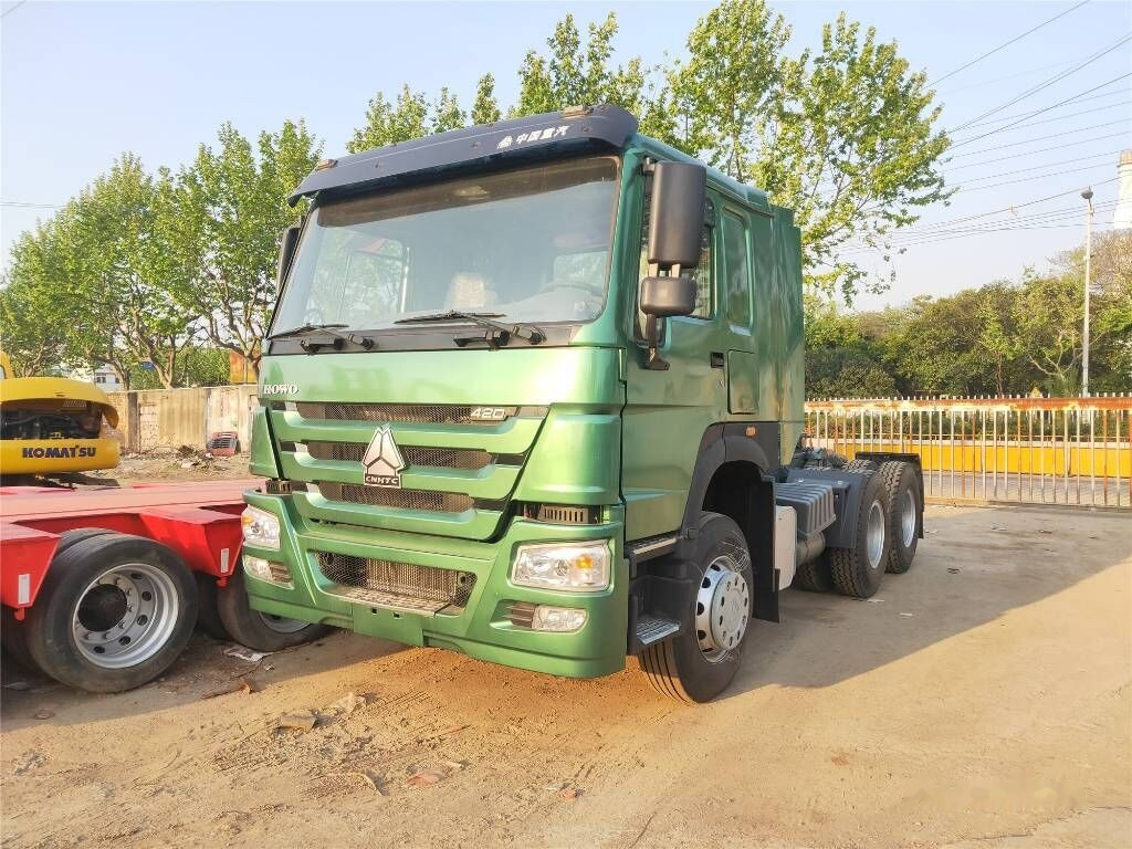 Sinotruk Howo A7 - Sattelzugmaschine: das Bild 1 Sinotruk Howo A7 - Sattelzugmaschine: das Bild 1