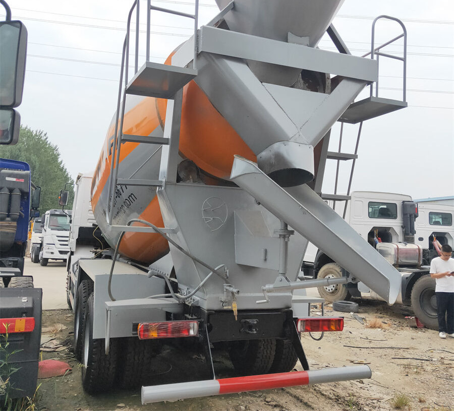 Shacman F3000 - Fahrmischer: das Bild 3 Shacman F3000 - Fahrmischer: das Bild 3