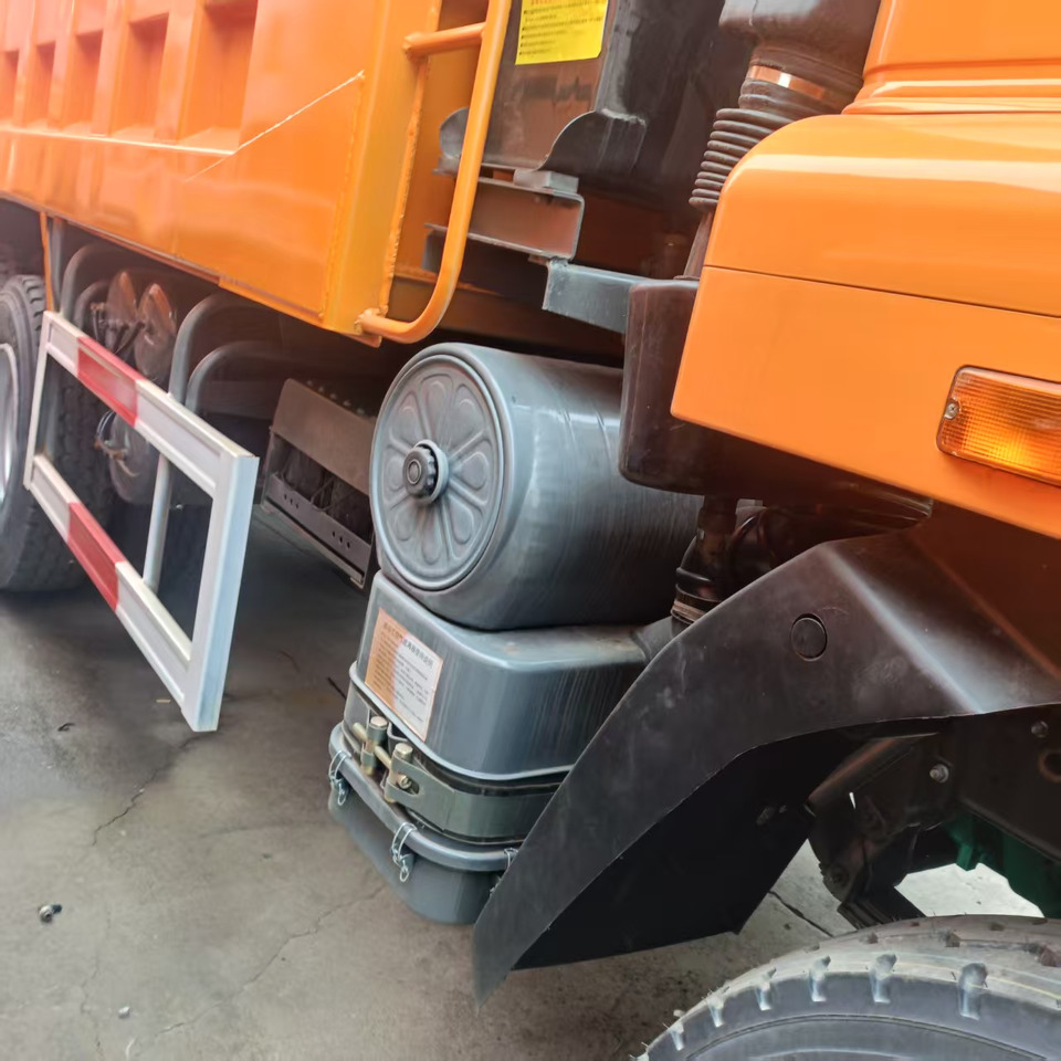 Sinotruk HOHAN 6*4 Dump truck - Kipper: das Bild 5 Sinotruk HOHAN 6*4 Dump truck - Kipper: das Bild 5