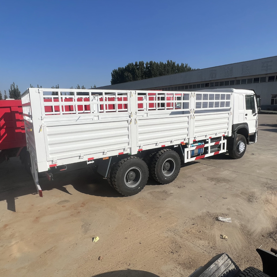 Sinotruk HOWO 371 6*4 Fence truck - Pritsche LKW: das Bild 3 Sinotruk HOWO 371 6*4 Fence truck - Pritsche LKW: das Bild 3