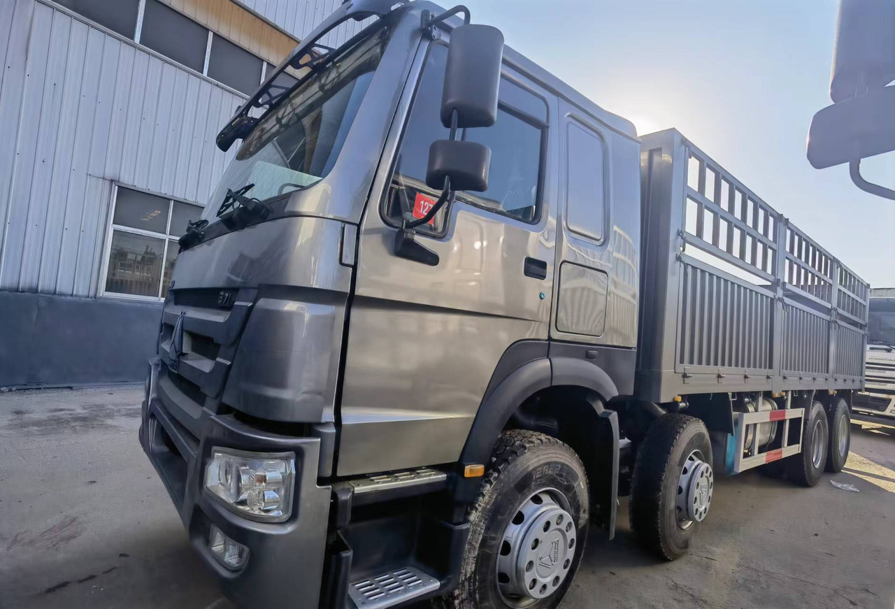 Sinotruk HOWO 371 8*4 Fence truck - Pritsche LKW: das Bild 1 Sinotruk HOWO 371 8*4 Fence truck - Pritsche LKW: das Bild 1