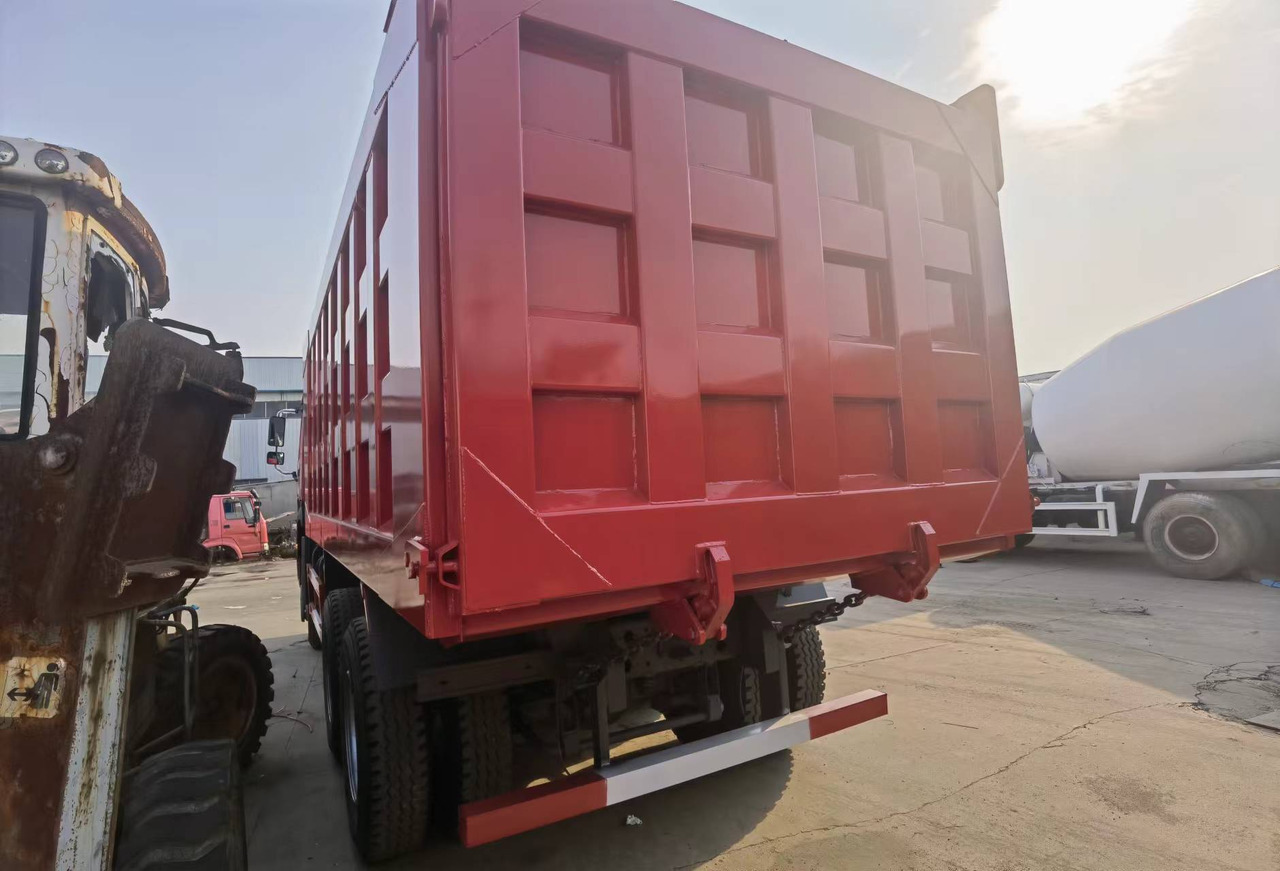 Kipper Sinotruk HOWO 6*4 Dump truck: das Bild 6