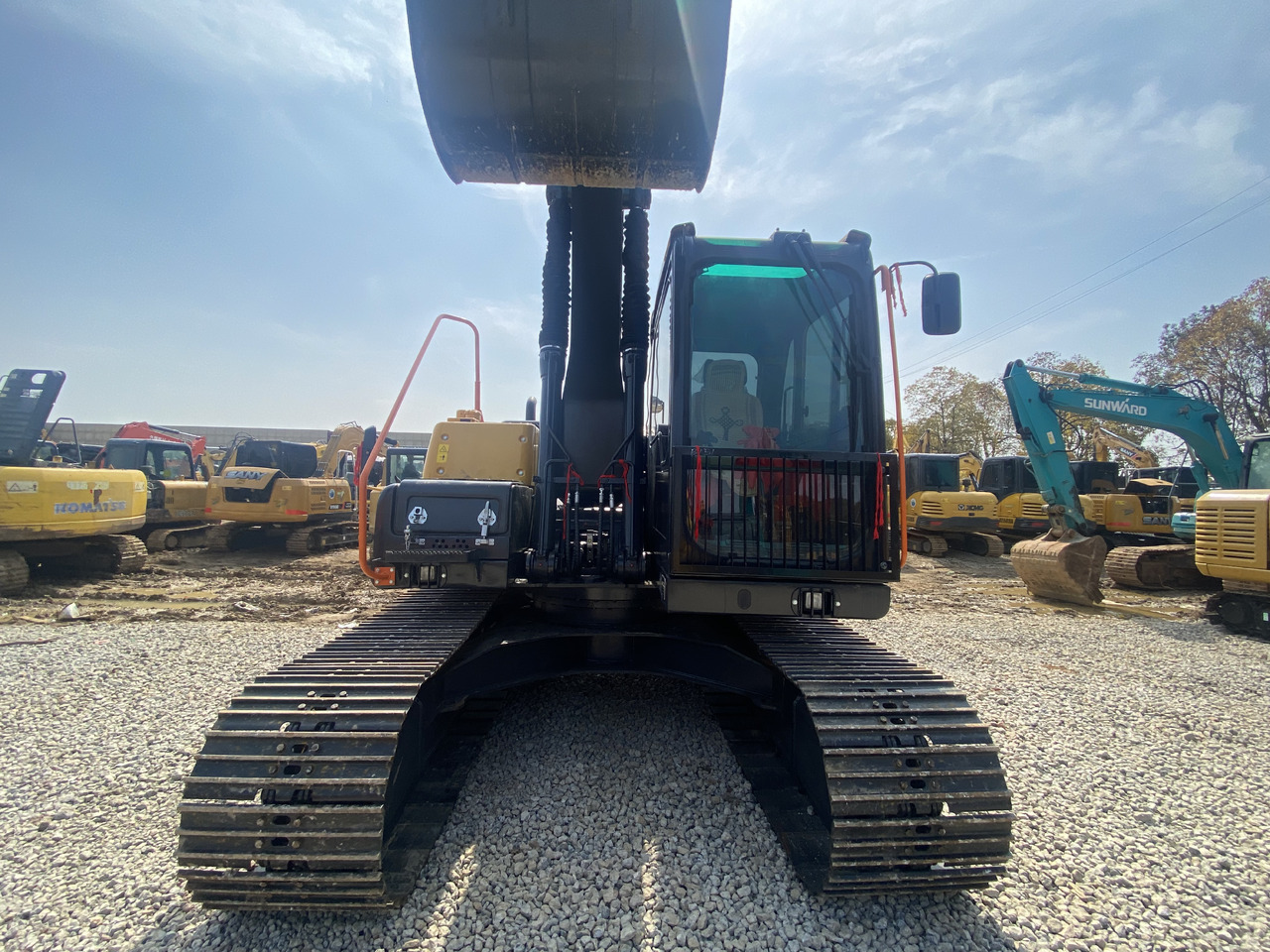 VOLVO EC140 - Bagger: das Bild 4 VOLVO EC140 - Bagger: das Bild 4