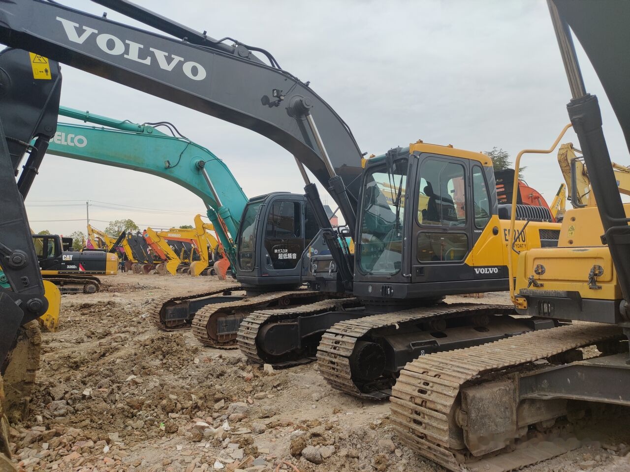 Volvo EC210B - Kettenbagger: das Bild 1 Volvo EC210B - Kettenbagger: das Bild 1