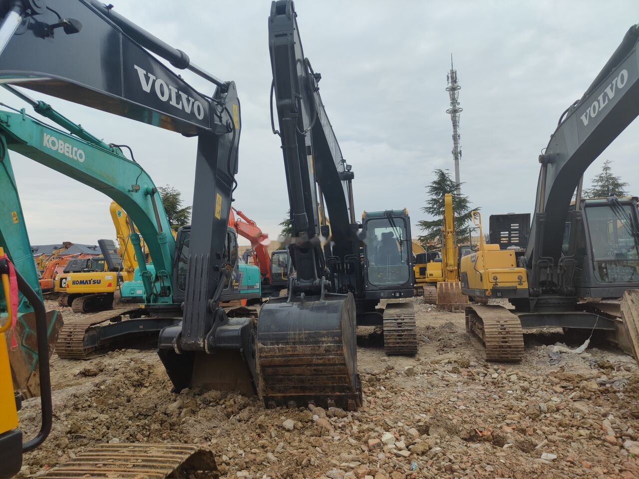 Volvo EC210B - Kettenbagger: das Bild 2 Volvo EC210B - Kettenbagger: das Bild 2