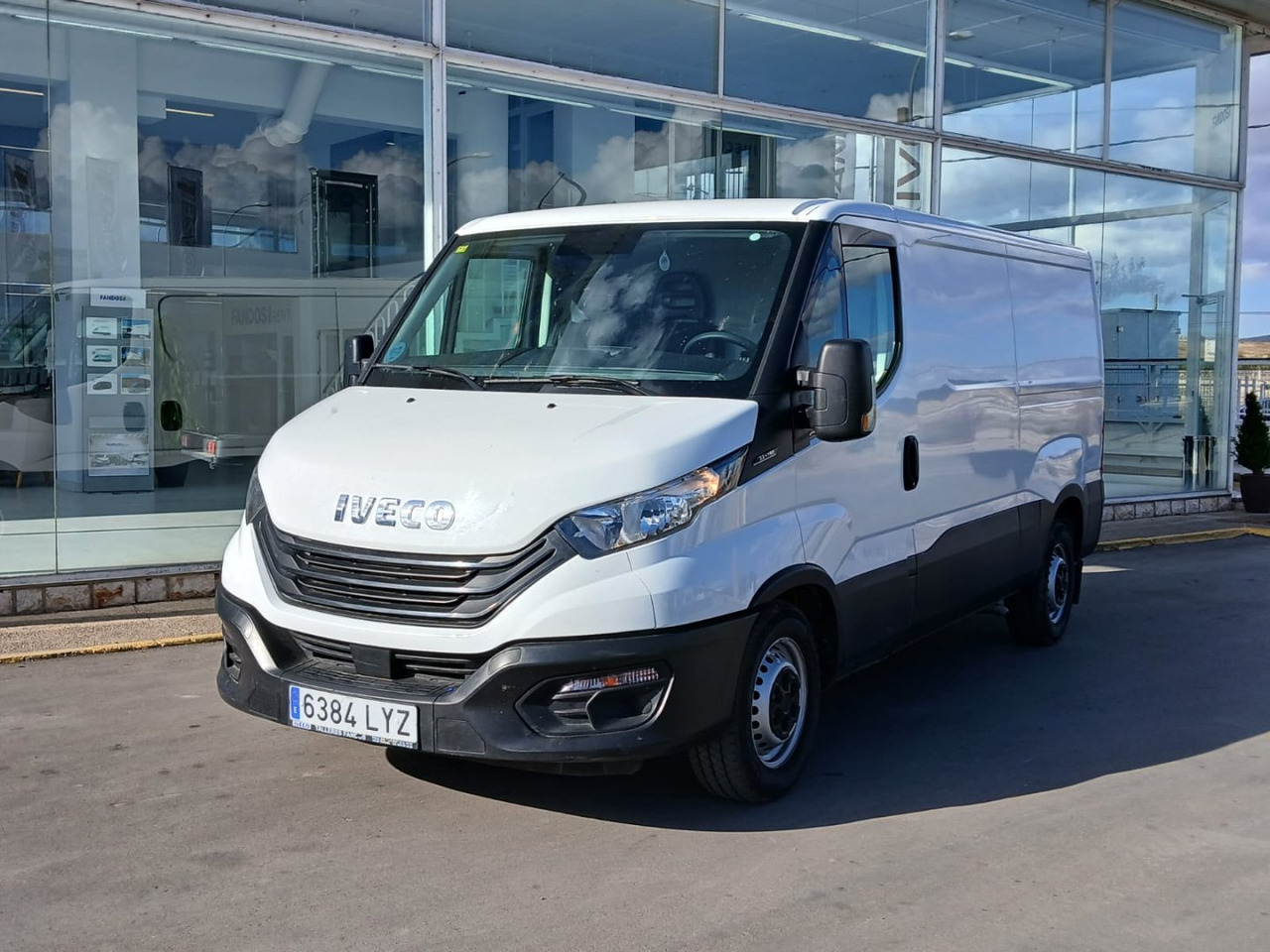 Furgón IVECO 35S16 V 9m3 - Kastenwagen: das Bild 1 Furgón IVECO 35S16 V 9m3 - Kastenwagen: das Bild 1