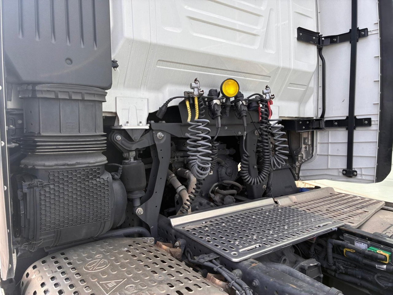 Cabeza Tractora IVECO S-WAY 510 AUTOMATICO CON INTARDER - Sattelzugmaschine: das Bild 5 Cabeza Tractora IVECO S-WAY 510 AUTOMATICO CON INTARDER - Sattelzugmaschine: das Bild 5