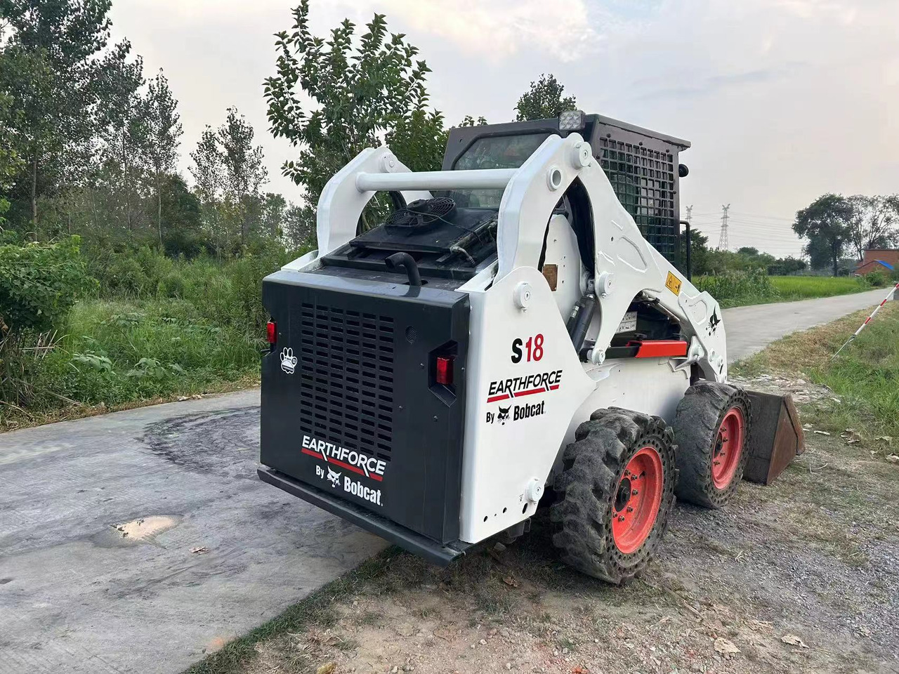 BOBCAT S17 S450 S550 - Kompaktlader: das Bild 4 BOBCAT S17 S450 S550 - Kompaktlader: das Bild 4