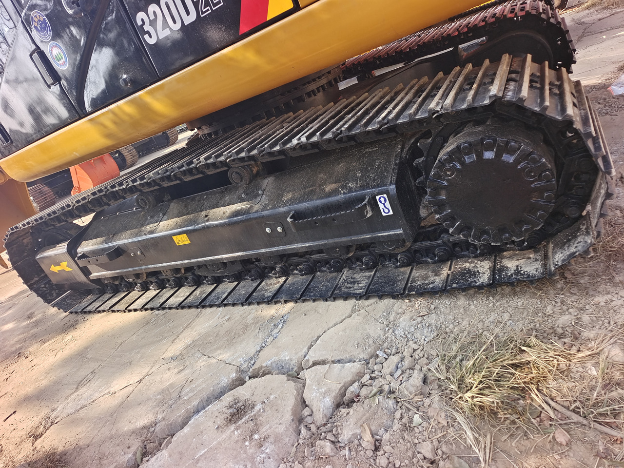 CAT 320D2 L 324DL 330D2L 336D2L - Kettenbagger: das Bild 5 CAT 320D2 L 324DL 330D2L 336D2L - Kettenbagger: das Bild 5
