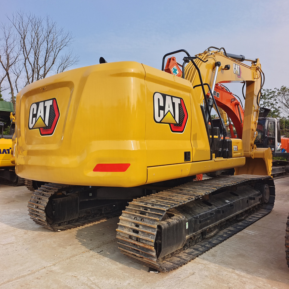 CAT 323 - Kettenbagger: das Bild 4 CAT 323 - Kettenbagger: das Bild 4