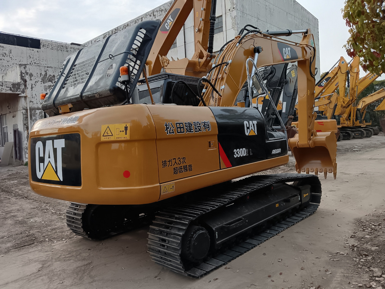 CAT 330D2L - Kettenbagger: das Bild 2 CAT 330D2L - Kettenbagger: das Bild 2