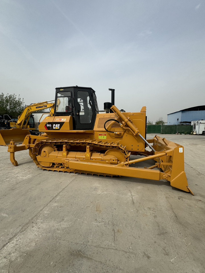 CAT D6G - Bulldozer: das Bild 5 CAT D6G - Bulldozer: das Bild 5