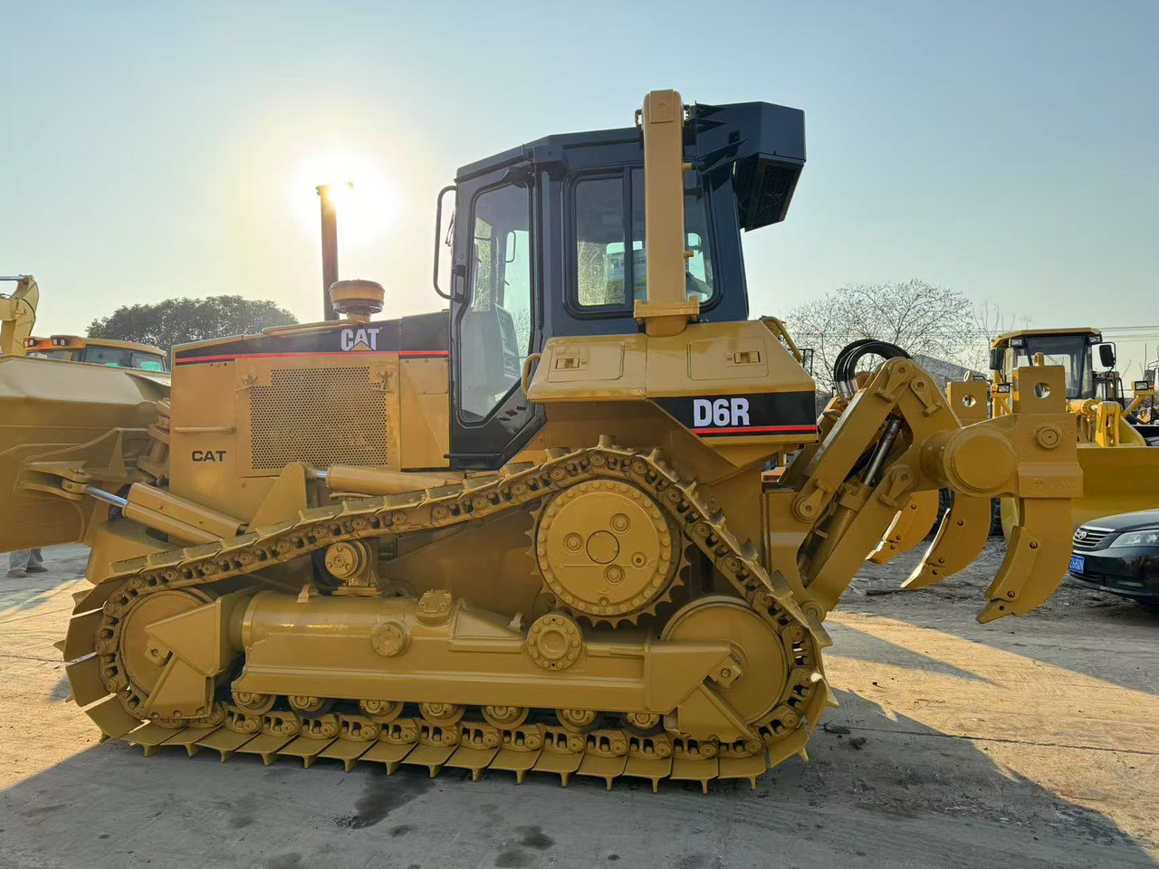 CAT D6R - Bulldozer: das Bild 2 CAT D6R - Bulldozer: das Bild 2