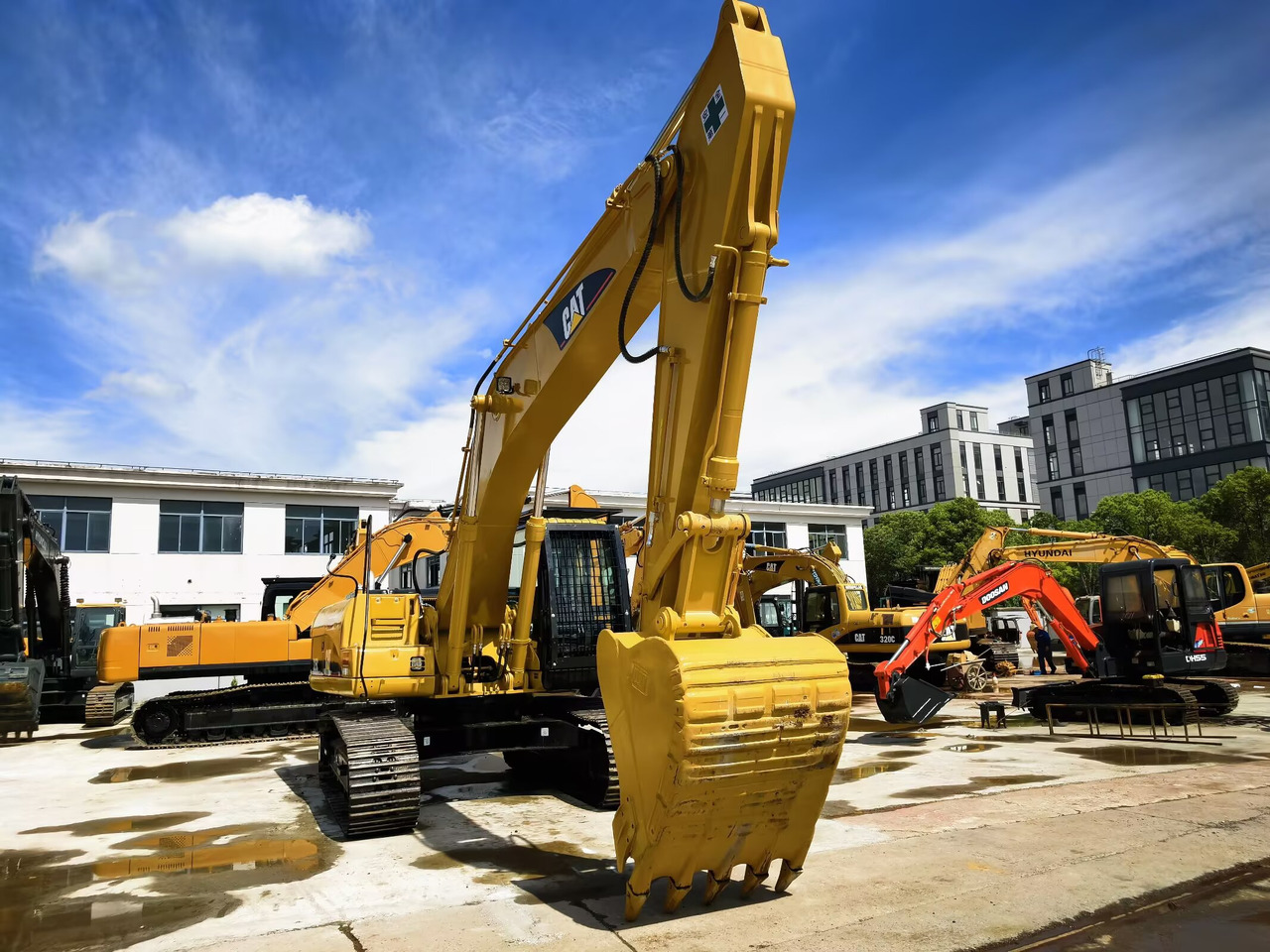 CATERPILLAR 325C - Kettenbagger: das Bild 3 CATERPILLAR 325C - Kettenbagger: das Bild 3