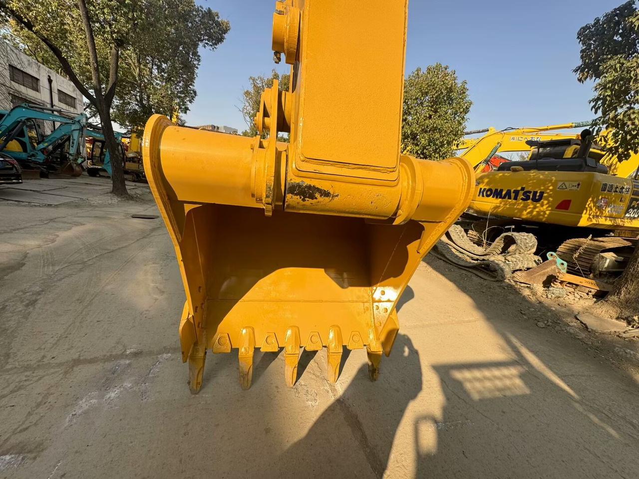 CATERPILLAR 330 D2 L - Kettenbagger: das Bild 3 CATERPILLAR 330 D2 L - Kettenbagger: das Bild 3