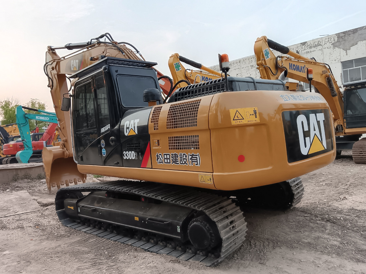 CATERPILLAR 330 D2L CAT330D2L - Kettenbagger: das Bild 1 CATERPILLAR 330 D2L CAT330D2L - Kettenbagger: das Bild 1