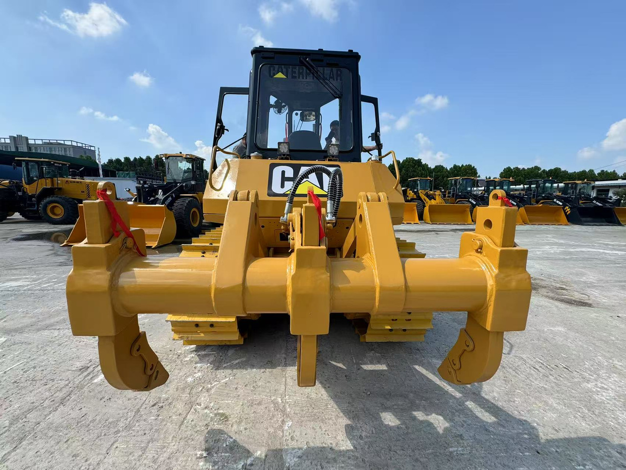 CATERPILLAR D6G CAT - Bulldozer: das Bild 1 CATERPILLAR D6G CAT - Bulldozer: das Bild 1