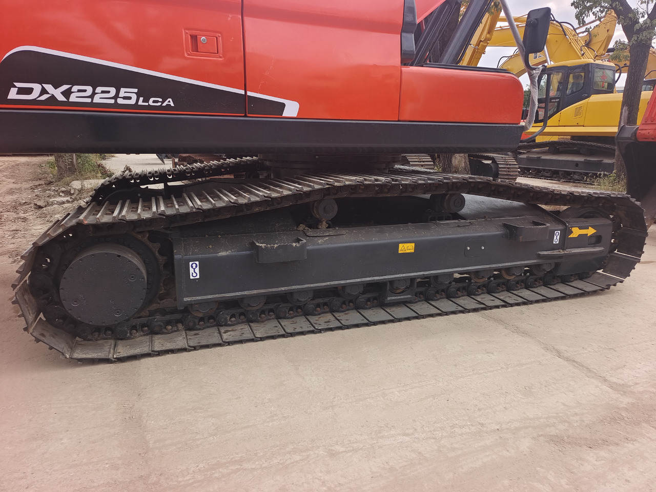 DOOSAN DX225 - Kettenbagger: das Bild 4 DOOSAN DX225 - Kettenbagger: das Bild 4