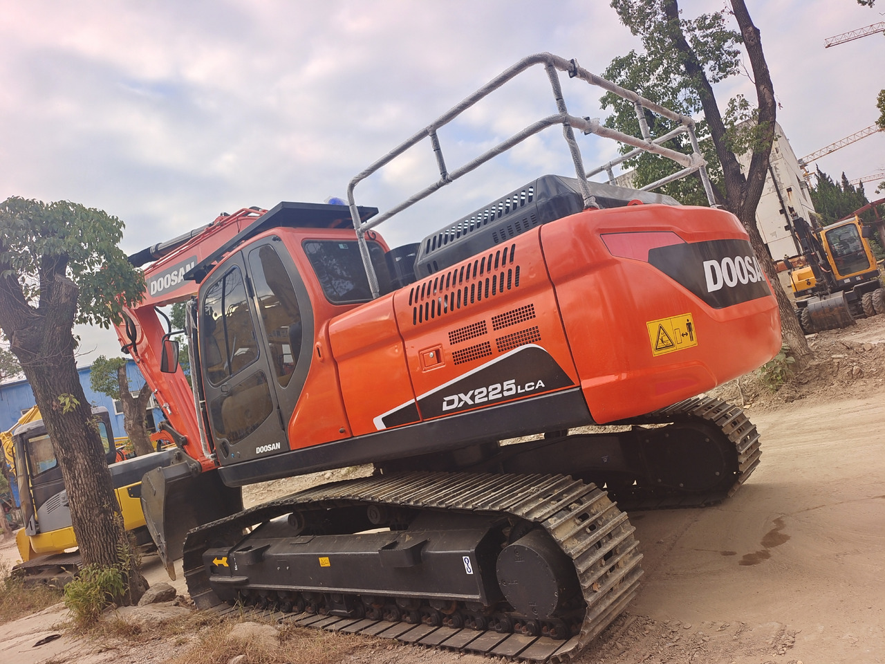 DOOSAN DX225 - Kettenbagger: das Bild 1 DOOSAN DX225 - Kettenbagger: das Bild 1