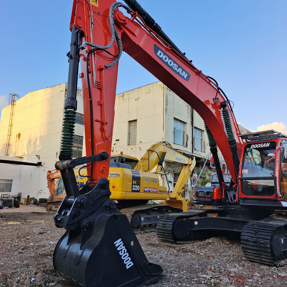 DOOSAN DX300LC-9C - Kettenbagger: das Bild 2 DOOSAN DX300LC-9C - Kettenbagger: das Bild 2