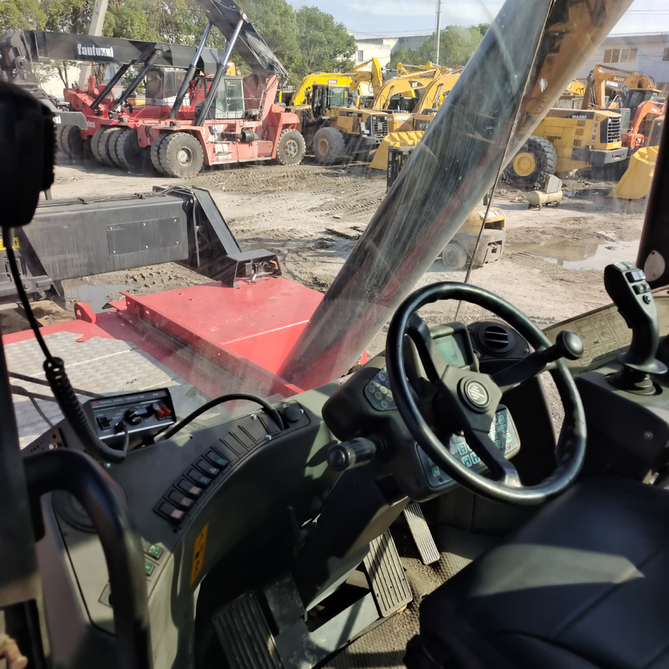 Reach stacker KALMAR DRT450 DRT DRD DRU 450 45 TON: das Bild 12