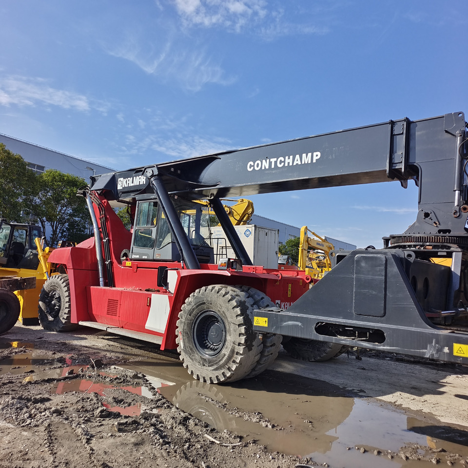 KALMAR DRT450 DRT DRD DRU 450 45 TON - Reach stacker: das Bild 4 KALMAR DRT450 DRT DRD DRU 450 45 TON - Reach stacker: das Bild 4