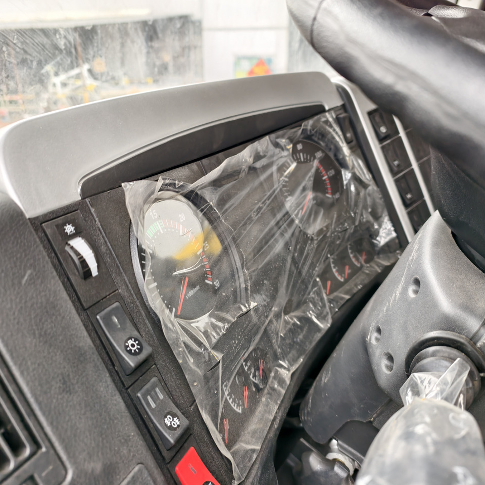 SHACMAN F3000 - Kipper: das Bild 2 SHACMAN F3000 - Kipper: das Bild 2