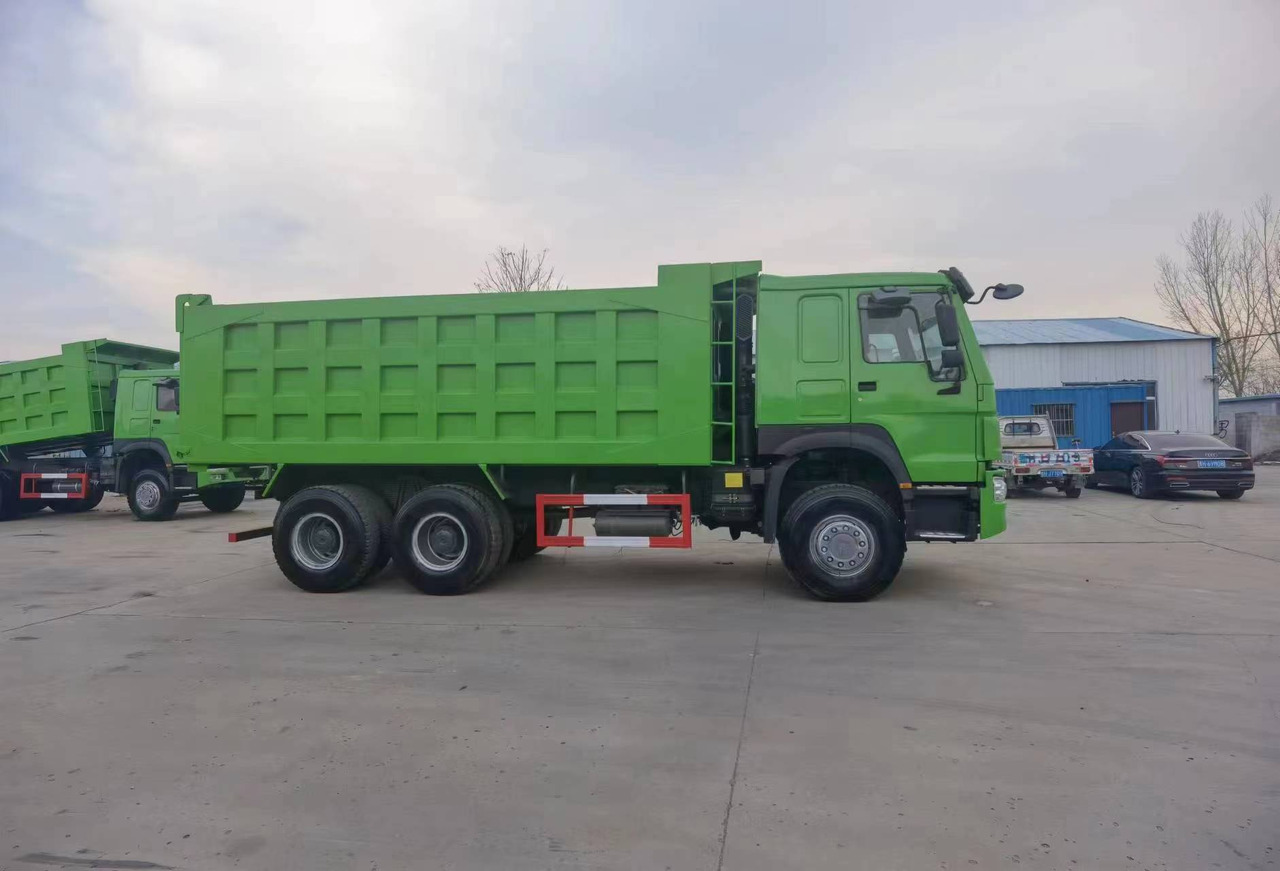 SINOTRUK HOWO 6*4 8*4 DUMP TRUCK - Kipper: das Bild 5 SINOTRUK HOWO 6*4 8*4 DUMP TRUCK - Kipper: das Bild 5