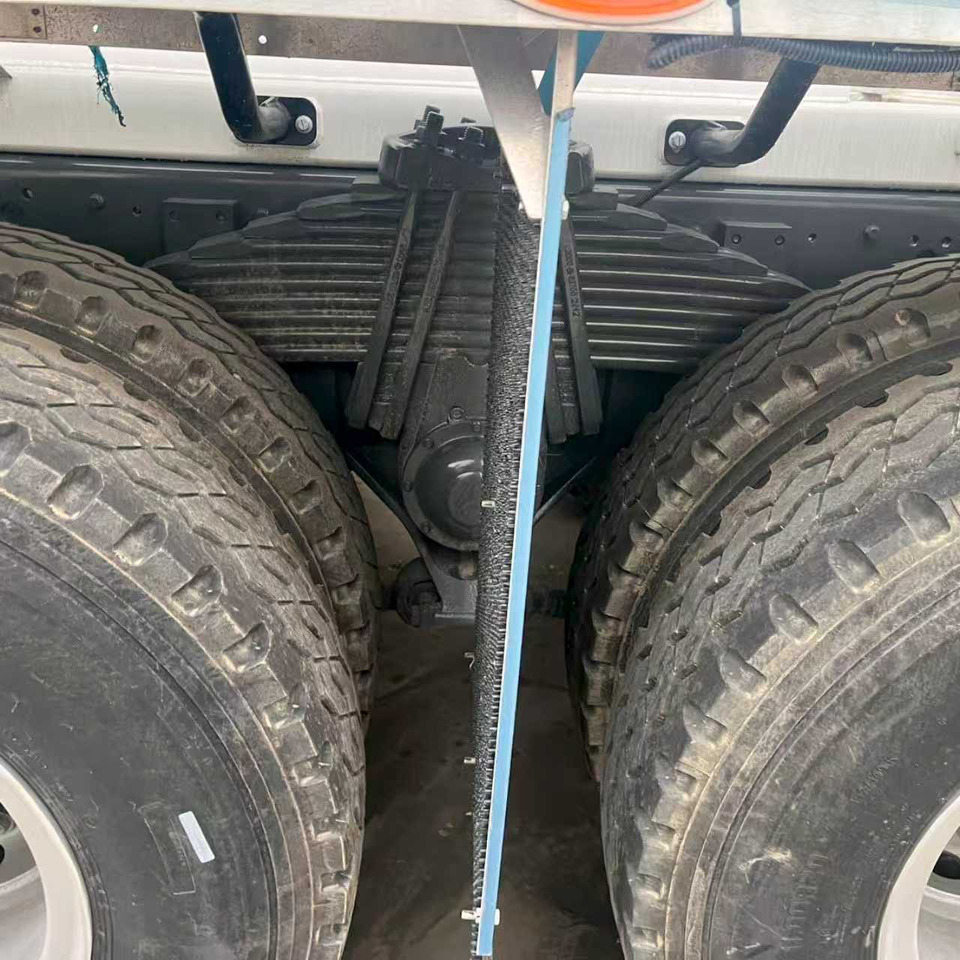 SINOTRUK HOWO TX350 Euro 5 STAGE Ⅴ - Fahrmischer: das Bild 5 SINOTRUK HOWO TX350 Euro 5 STAGE Ⅴ - Fahrmischer: das Bild 5