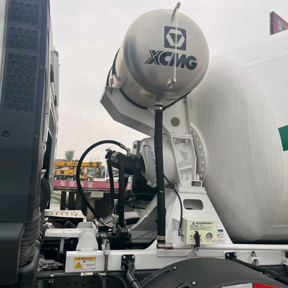 SINOTRUK HOWO TX350 Euro 5 STAGE Ⅴ - Fahrmischer: das Bild 3 SINOTRUK HOWO TX350 Euro 5 STAGE Ⅴ - Fahrmischer: das Bild 3