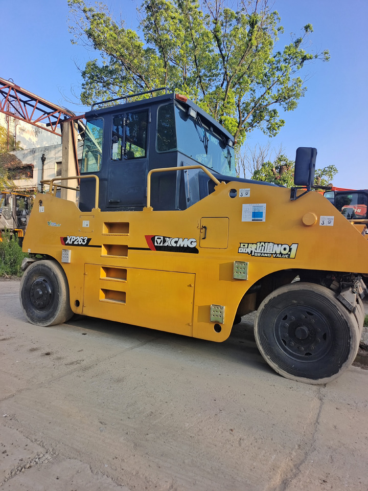 XCMG XP263 - Gummiradwalze: das Bild 3 XCMG XP263 - Gummiradwalze: das Bild 3