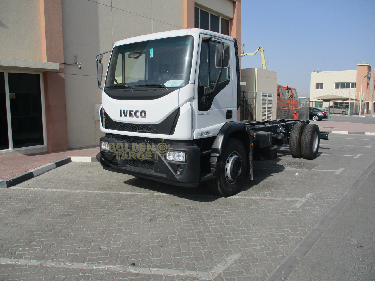 IVECO EUROCARGO 180E28 4x2 Chassis - Fahrgestell LKW: das Bild 2 IVECO EUROCARGO 180E28 4x2 Chassis - Fahrgestell LKW: das Bild 2