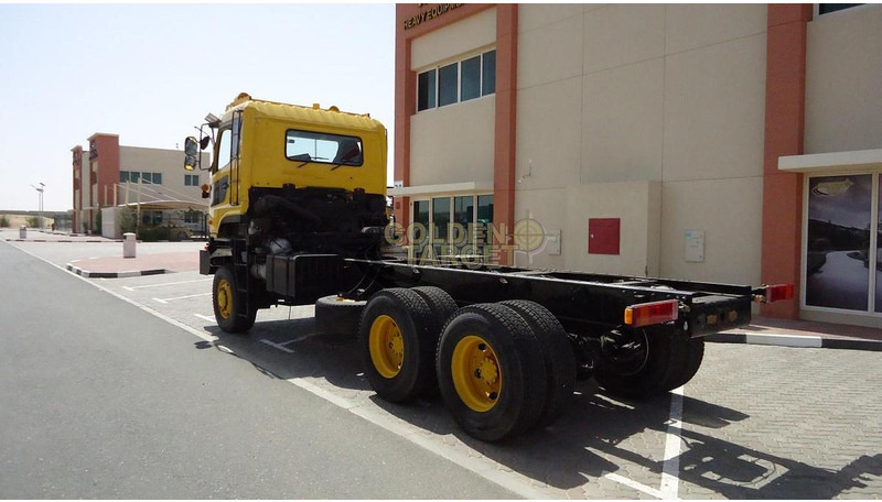 Nissan CZ4YL - Fahrgestell Auflieger: das Bild 4 Nissan CZ4YL - Fahrgestell Auflieger: das Bild 4