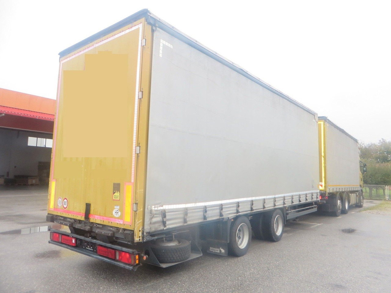 Scania R420 6x2 tandem 115m3 - Plane LKW: das Bild 3 Scania R420 6x2 tandem 115m3 - Plane LKW: das Bild 3