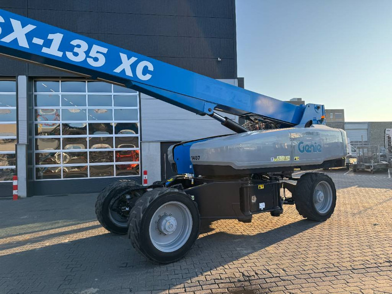 Genie SX 135 XC - Teleskopbühne: das Bild 5 Genie SX 135 XC - Teleskopbühne: das Bild 5
