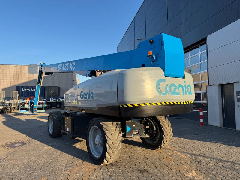 Genie SX 135 XC - Teleskopbühne: das Bild 3 Genie SX 135 XC - Teleskopbühne: das Bild 3