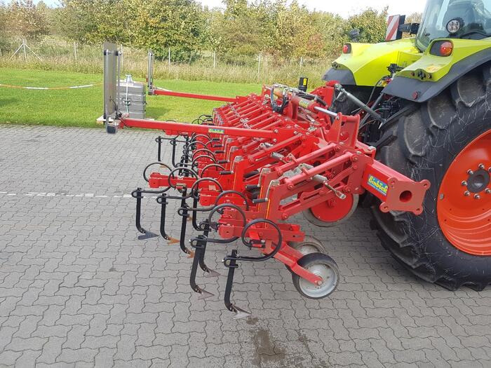 Einböck Chopstar - Grubber: das Bild 3 Einböck Chopstar - Grubber: das Bild 3