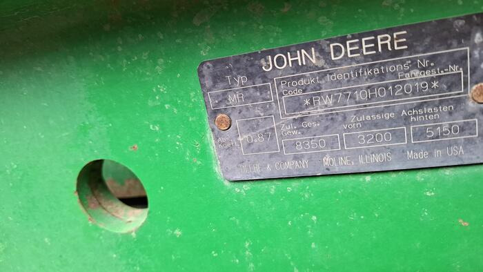 John Deere 7710 - Traktor: das Bild 4 John Deere 7710 - Traktor: das Bild 4