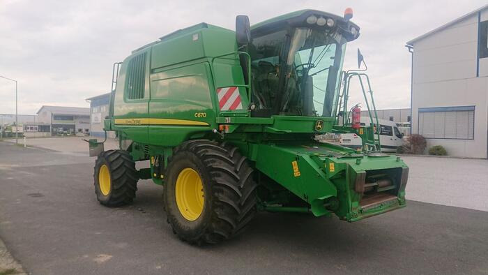 John Deere C 670 - Mähdrescher: das Bild 1 John Deere C 670 - Mähdrescher: das Bild 1