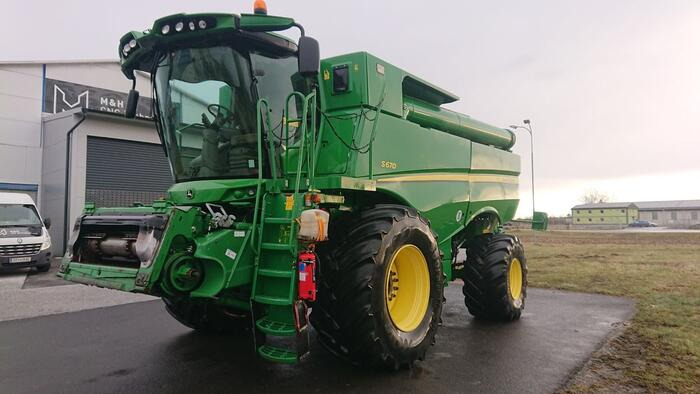 John Deere S670 - Mähdrescher: das Bild 1 John Deere S670 - Mähdrescher: das Bild 1