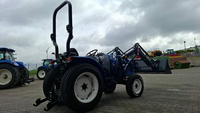 New Holland Boomer 50 - Traktor: das Bild 5 New Holland Boomer 50 - Traktor: das Bild 5